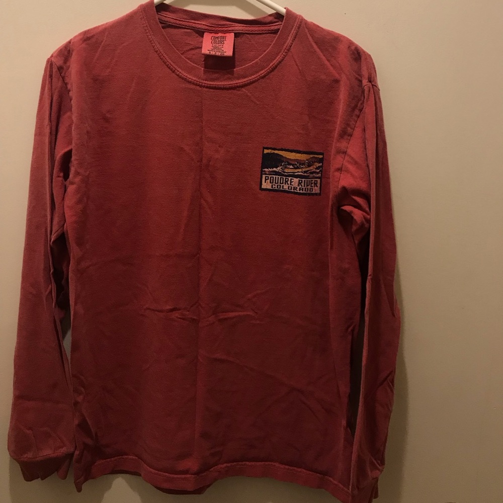 long sleeve outdoors tee! 🌲